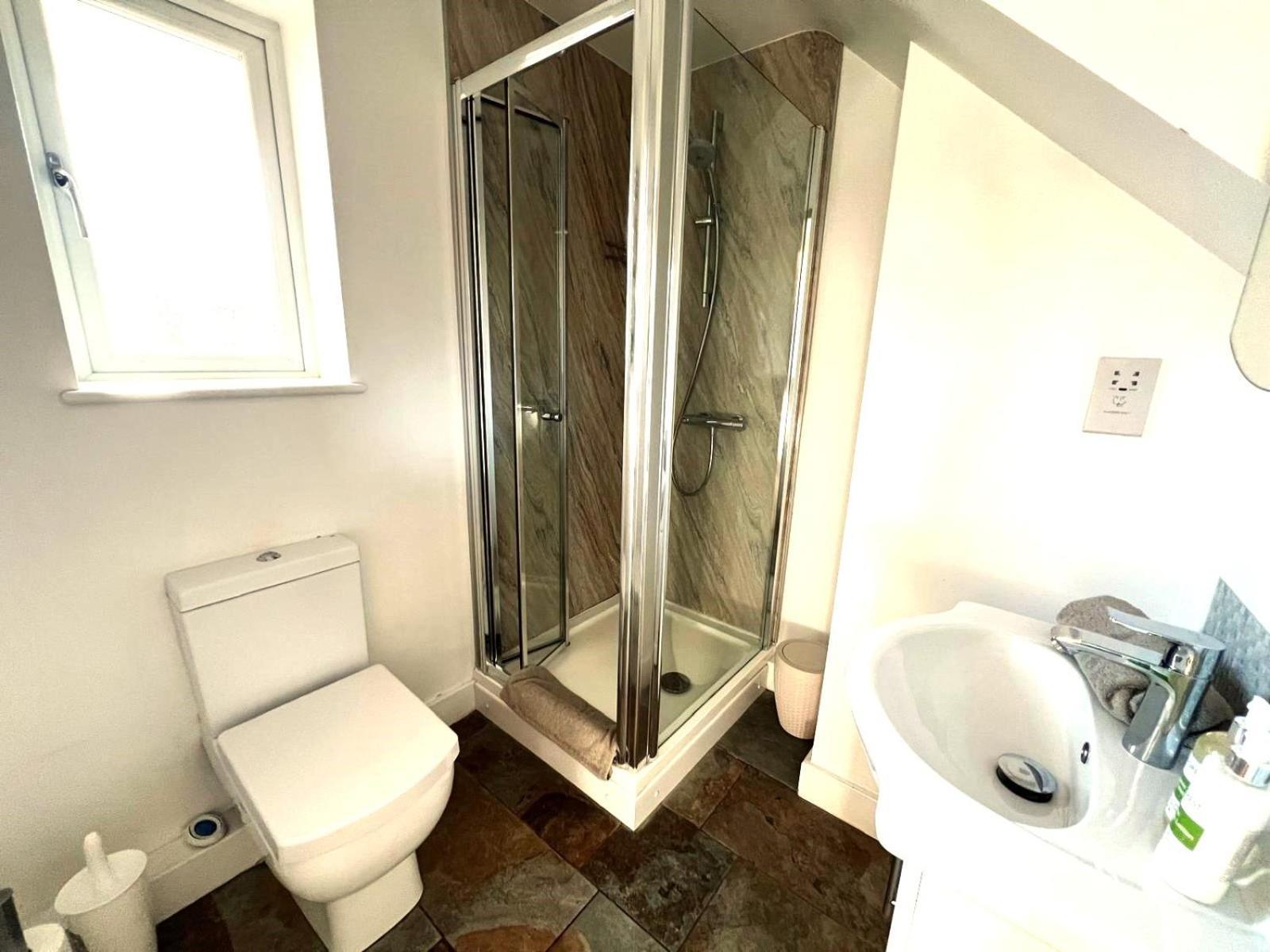 ברוקנהרסט Oak Tree Rooms Ltd מראה חיצוני תמונה
